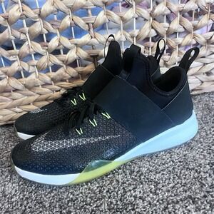 Nike Air Zoom Strong Womens Shoes Size 8 Training Gym Black  /  Volt Green